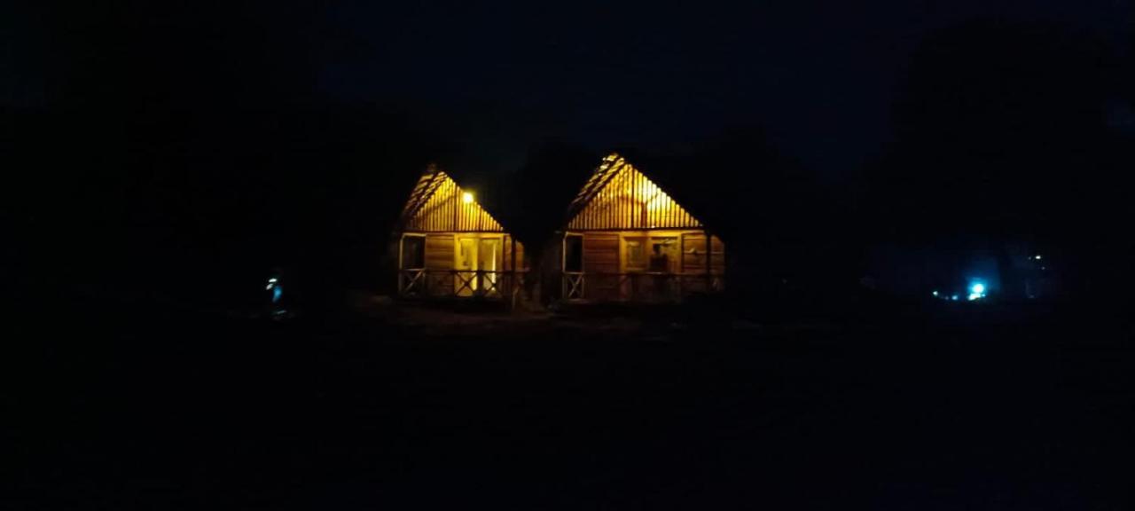 Banana Tree Home Stay Хампи Экстерьер фото