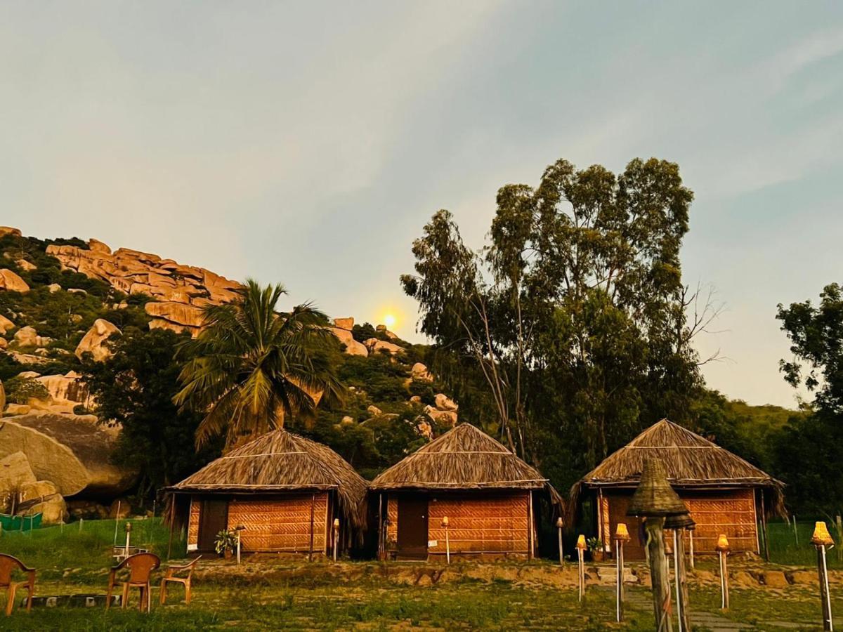Banana Tree Home Stay Хампи Экстерьер фото